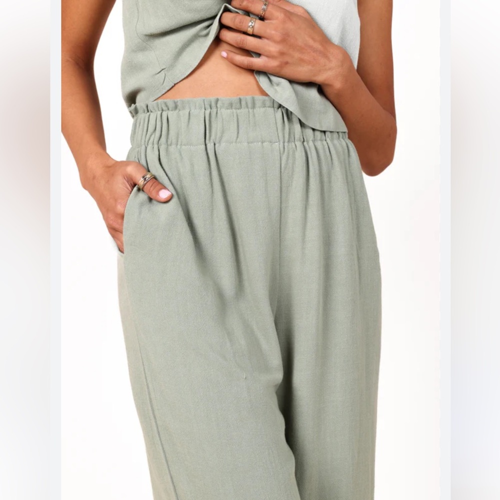 NWT Petal and Pup Eleanor Pants Green Sz Small